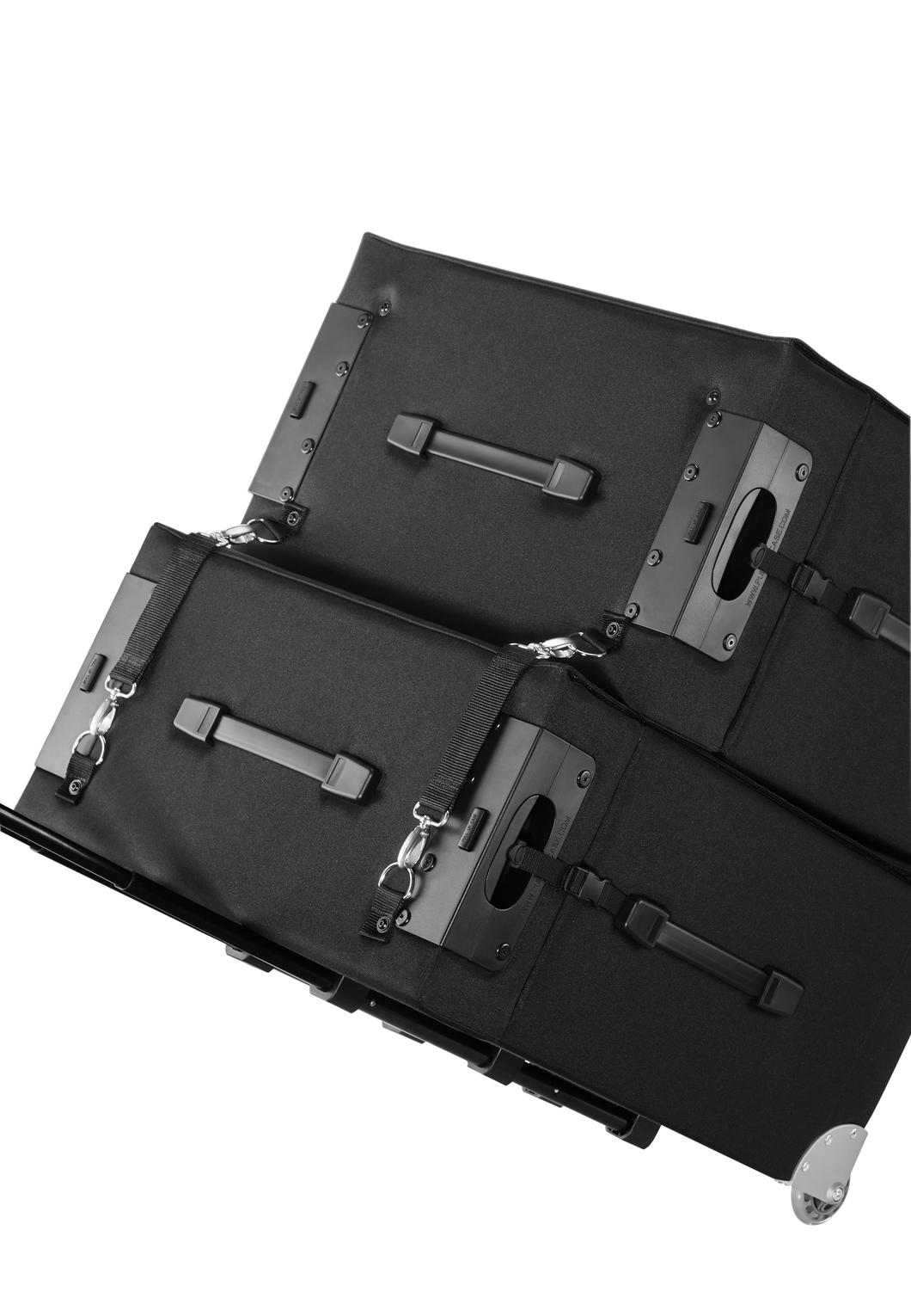 2 presentation cases Avantgarde connected with adapter strap